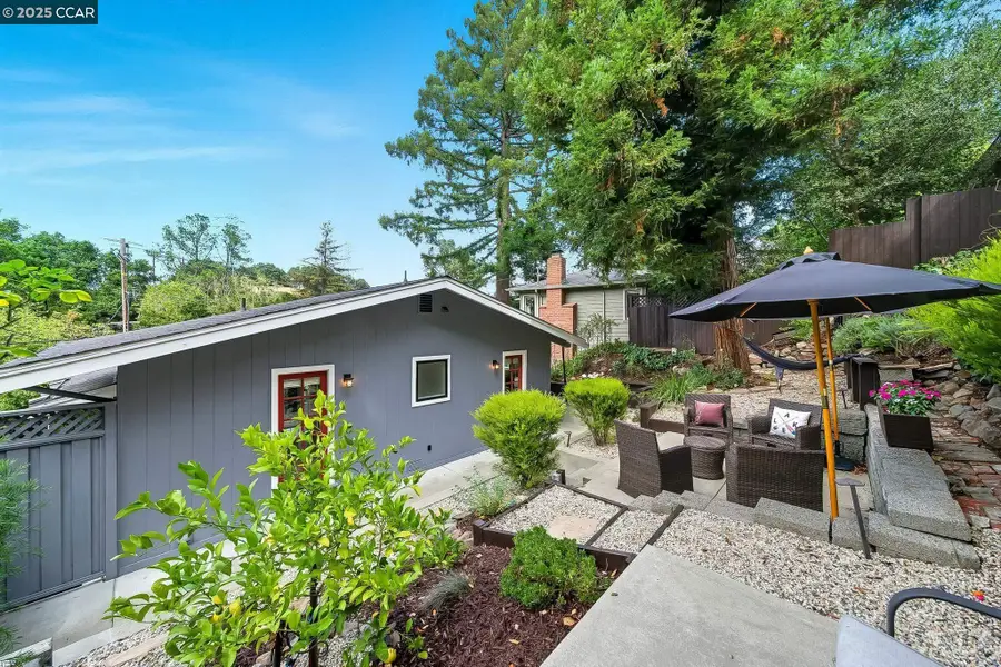 50 Brookwood Rd, Orinda, CA 94563 - Image #2