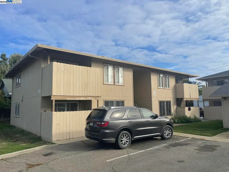 266 S Yolo St, Willows, CA 95988 - Image #2