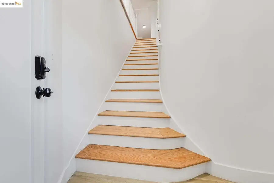 1238 12th St, Oakland, CA 94607 - #2