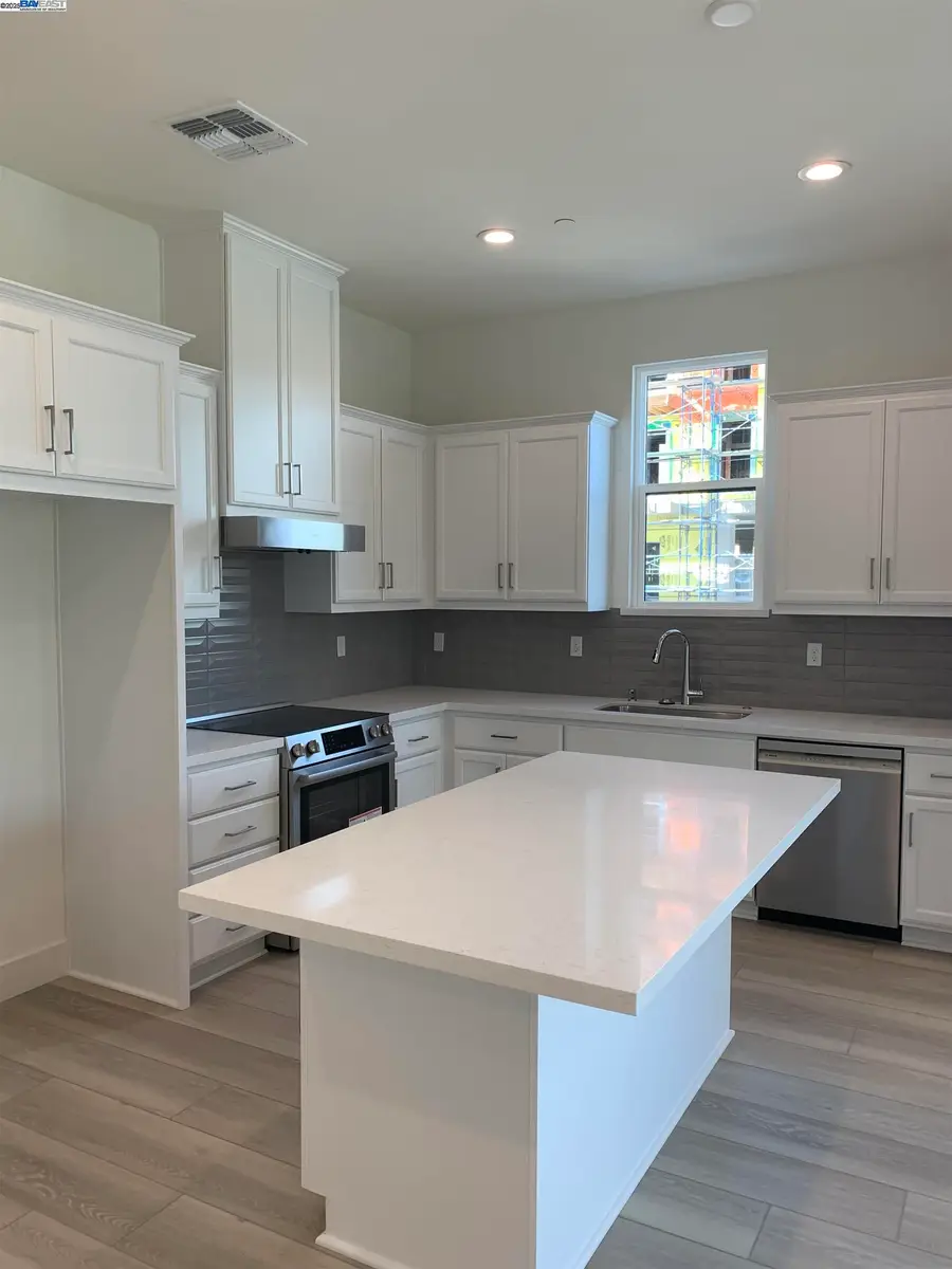 998 Harcot Court, San Jose, CA 95133 - Image #2