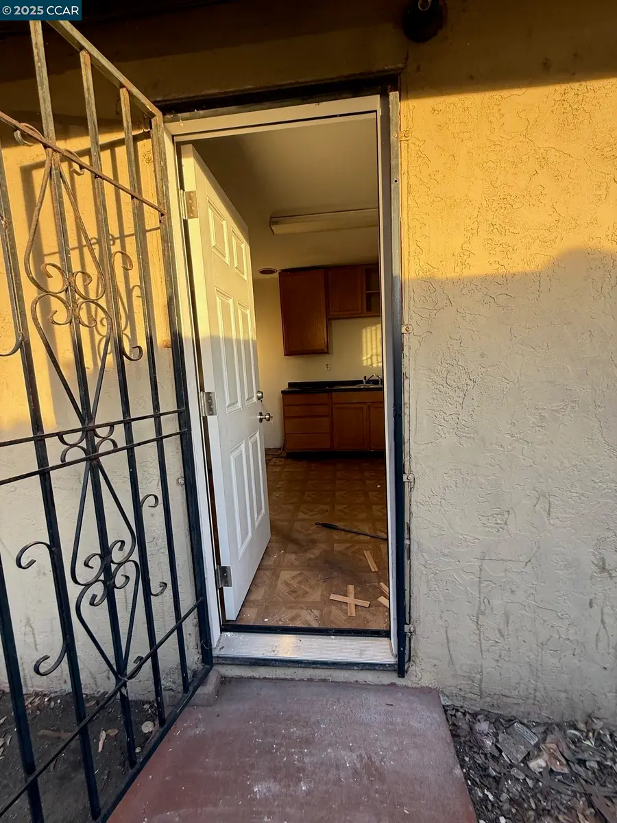 435-437 Duboce Ave, Richmond, CA 94801 - Image #3