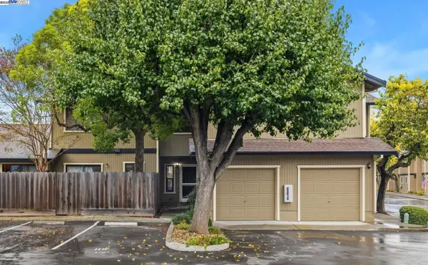 801 Nash Rd #G4, Hollister, CA 95023