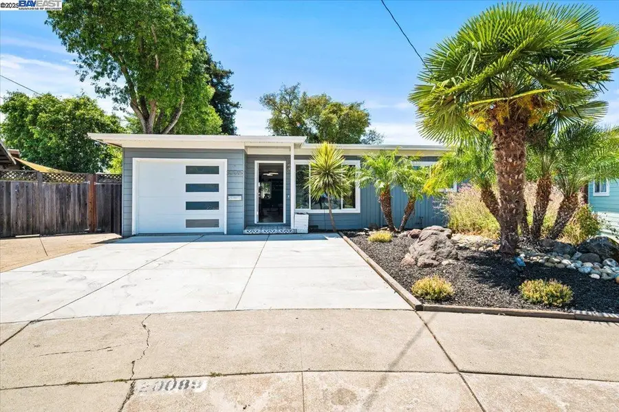 20089 Emerald Ct, Castro Valley, CA 94546 - Image #2