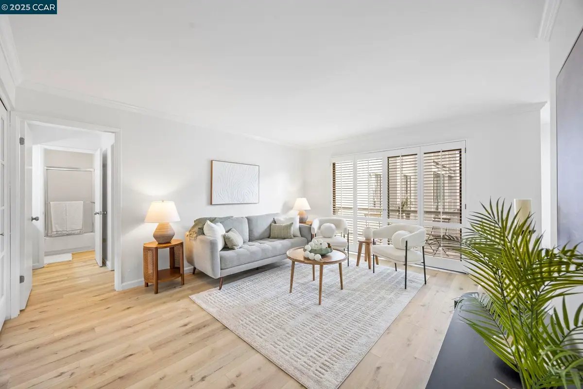 4 Commodore Drive #D335, Emeryville, CA 94608 - Image #1