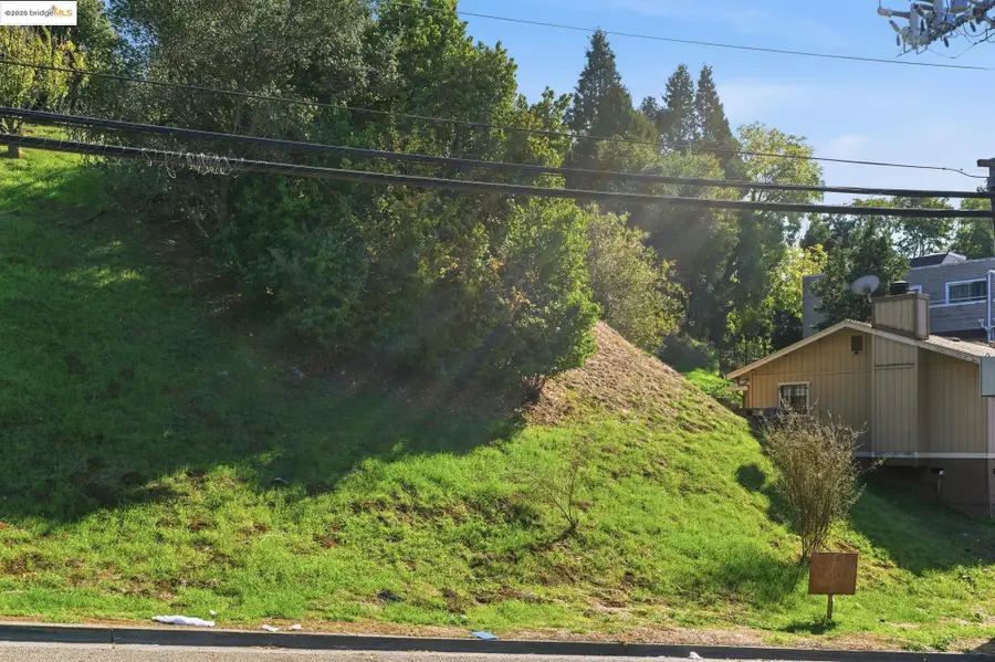 9680 Mountain Blvd, Oakland, CA 94605 - Image #3