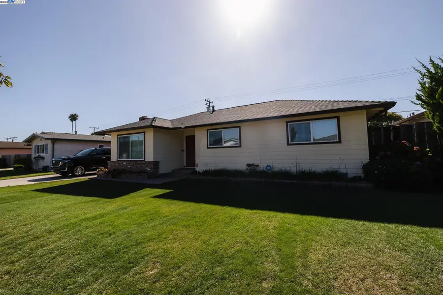 767 Lemos Ave, Salinas, CA 93901 - Image #2