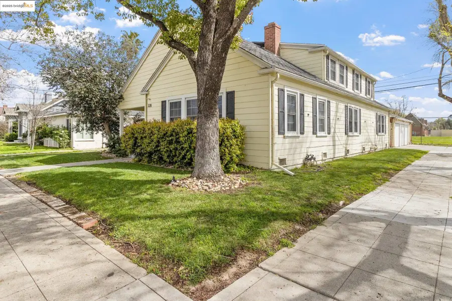 328 W Walnut St, Stockton, CA 95204 - Image #2