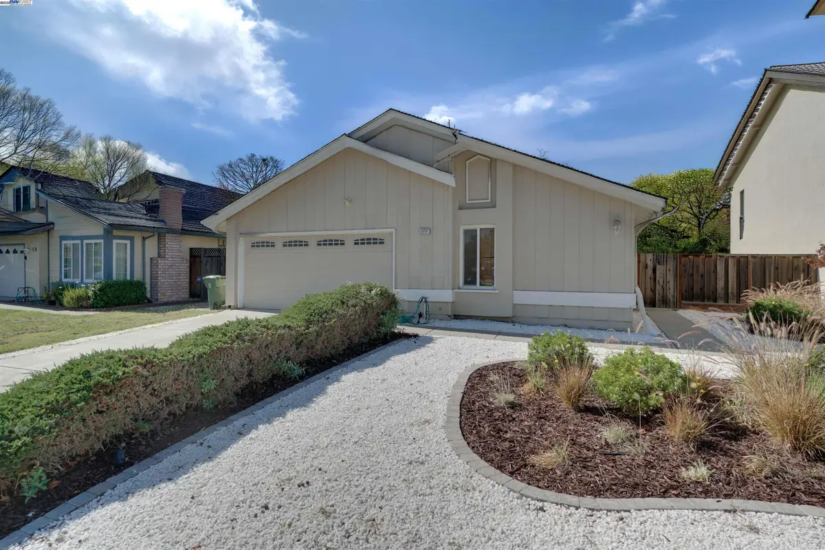 33787 Shylock Dr, Fremont, CA 94555 - Image #1