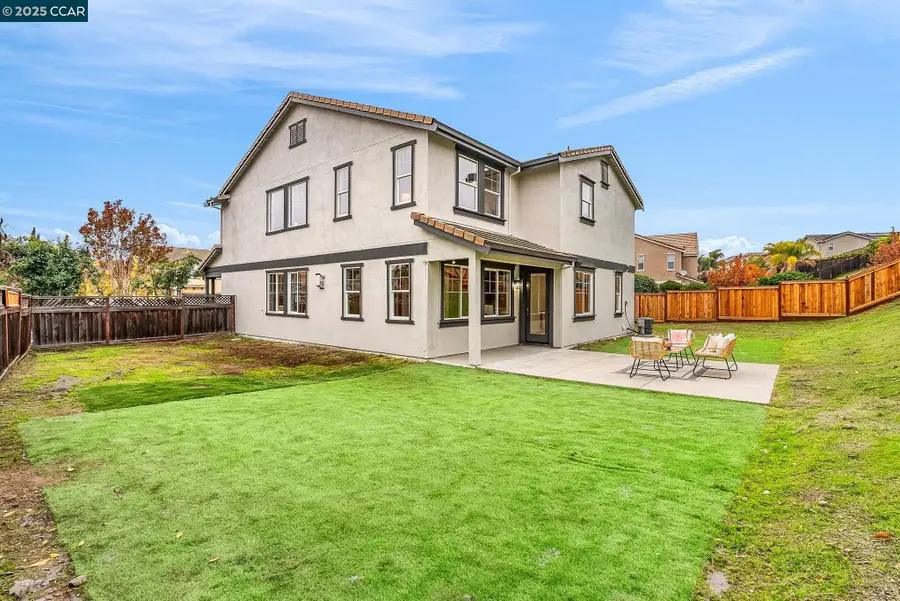 5560 Mcfarlan Ranch Dr, Antioch, CA 94531 - Image #2