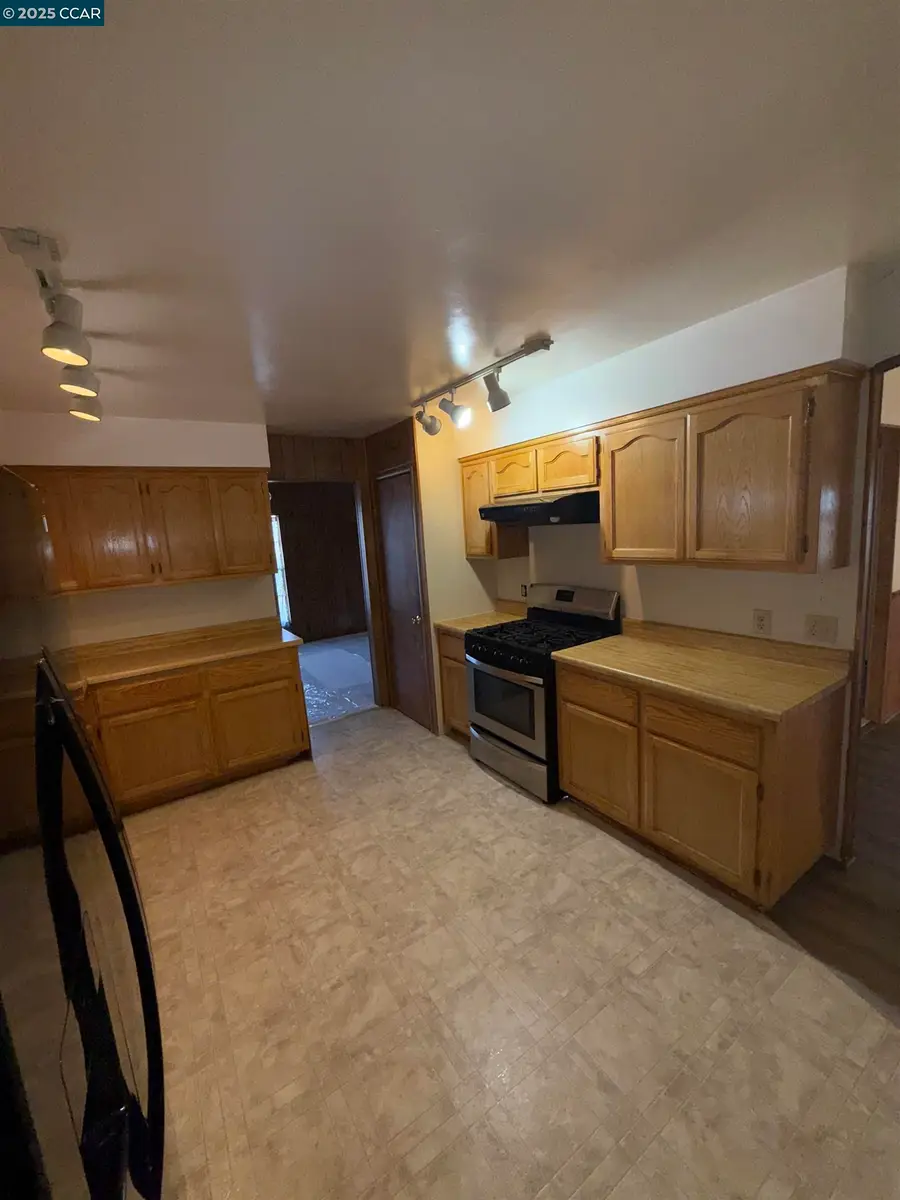 9 9 Palm Drive, Pittsburg, CA 94565 - Image #3