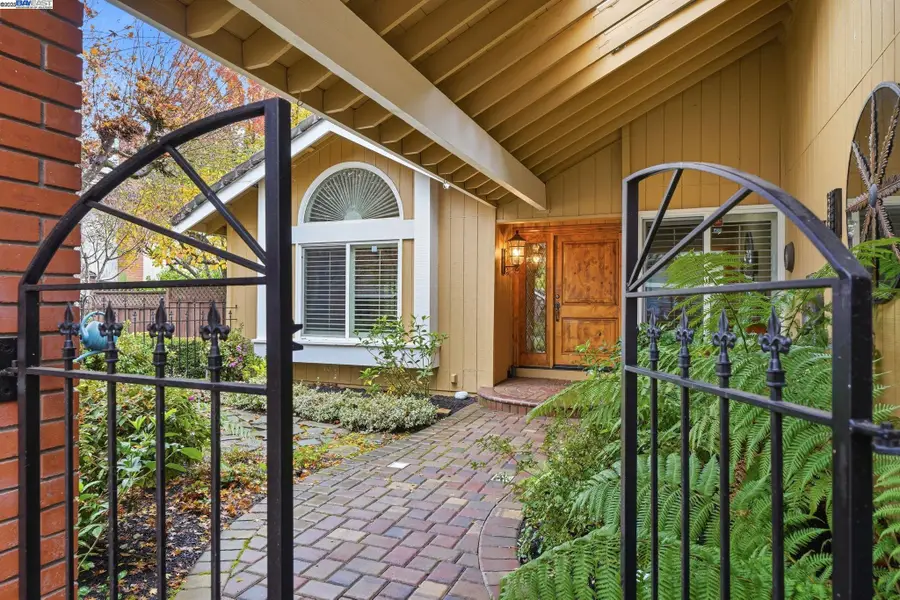 66 Oakridge Ct, Danville, CA 94526 - #3