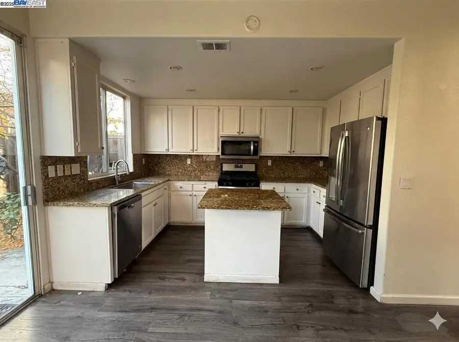 39965 Potrero Dr, Newark, CA 94560 - #2