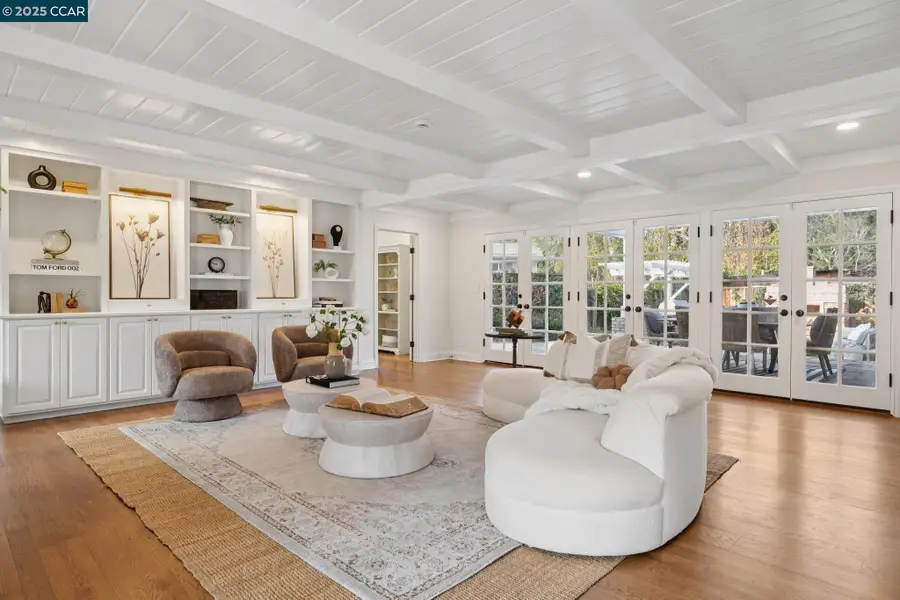 104 Van Ripper Ln, Orinda, CA 94563 - Image #2