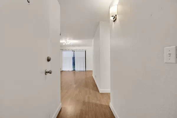 771 Kingston Ave #104, Oakland, CA 94611