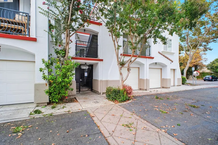 85560 Monterra Terrace #301, Union City, CA 94587 - Image #2