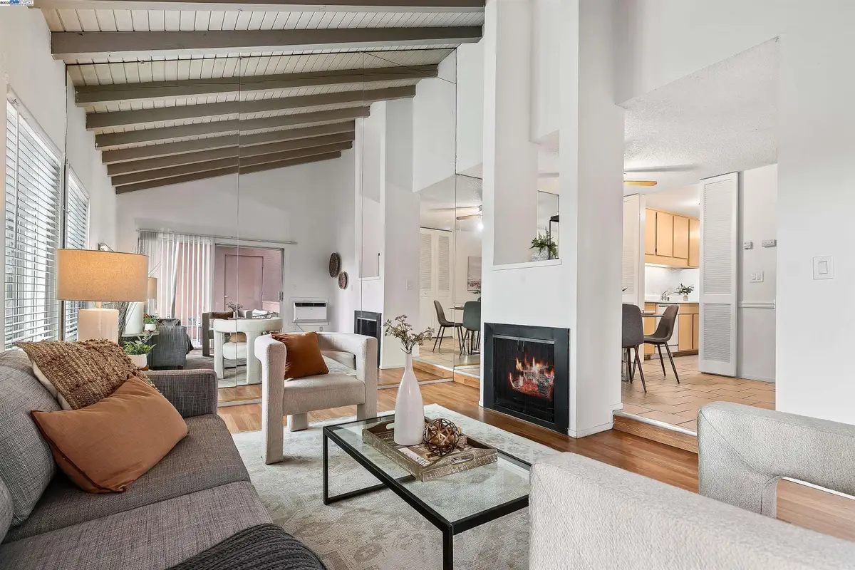 810 Oak Grove Rd #104, Concord, CA 94518 - #1