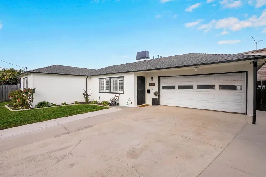 1207 Amherst Ct, San Leandro, CA 94579 - Image #3