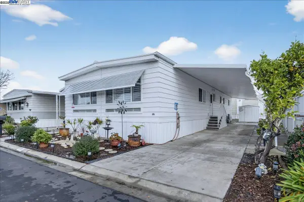 375 Santa Paula, San Leandro, CA 94579