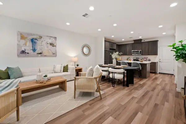 5519 Holly Bay Ave, Dublin, CA 94568