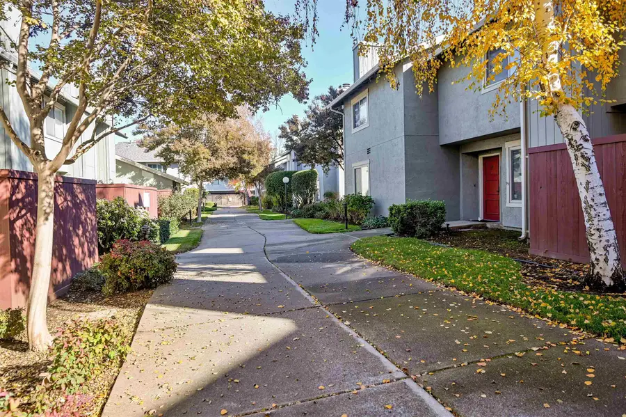 5333 Park Highlands Blvd #27, Concord, CA 94521 - Image #2