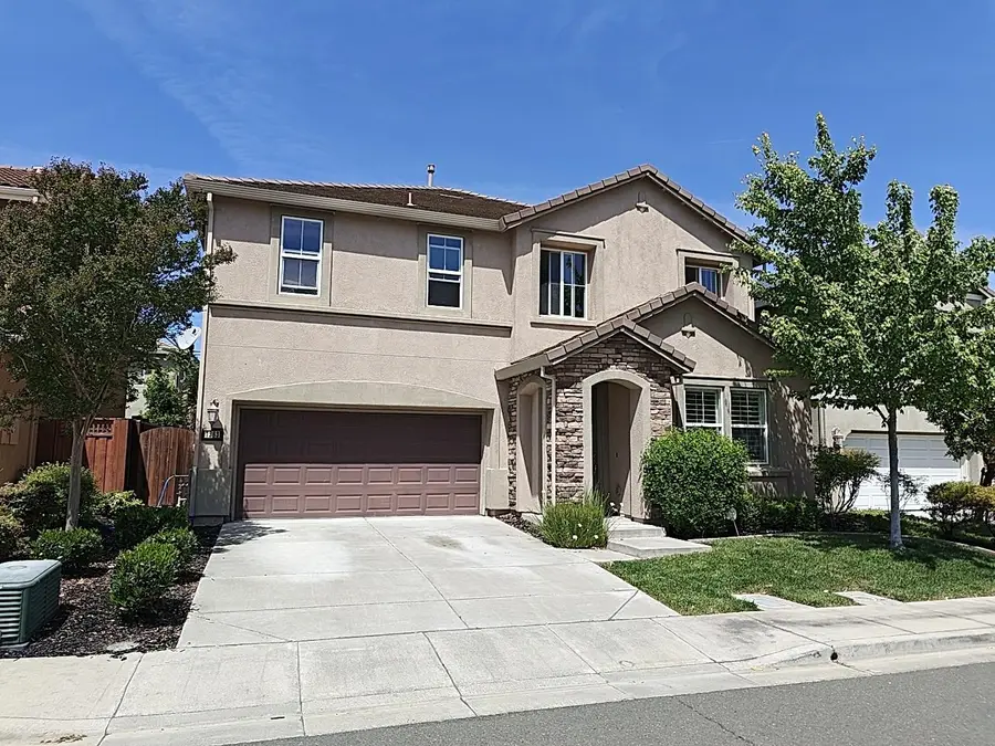7283 Abbey Dr, Vallejo, CA 94591 - Image #2
