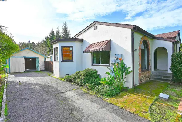 181 E Lewelling Blvd, San Lorenzo, CA 94580