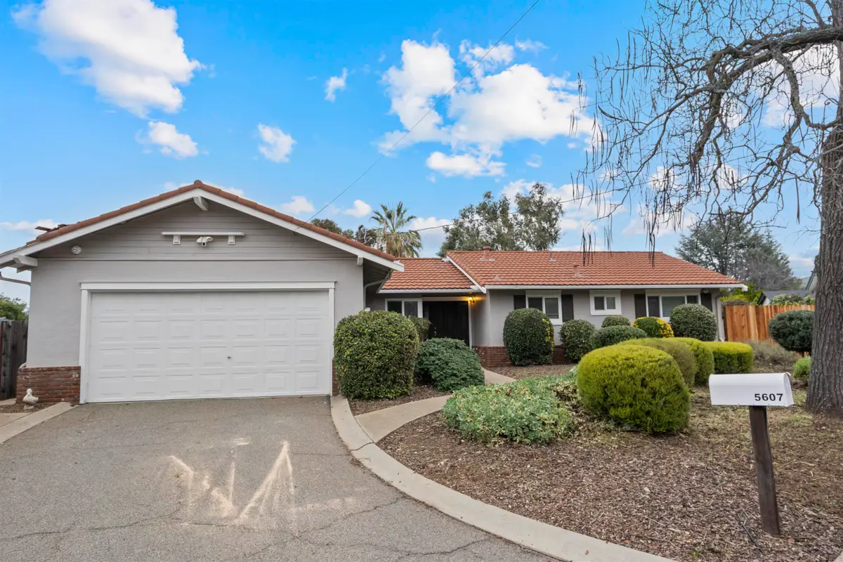 5607 Lassen Ct, Clayton, CA 94517 - Image #1