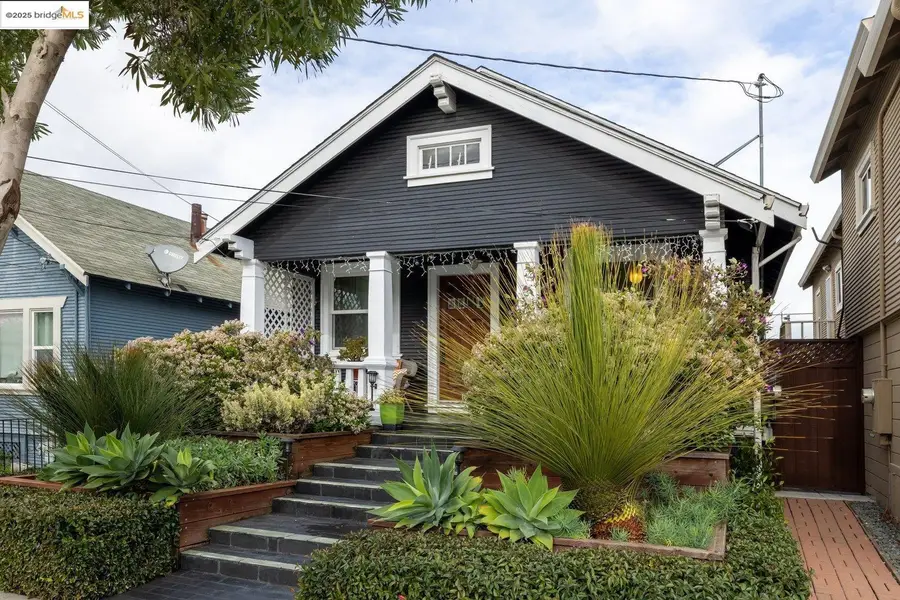 1076 61st St, Oakland, CA 94608 - Image #2