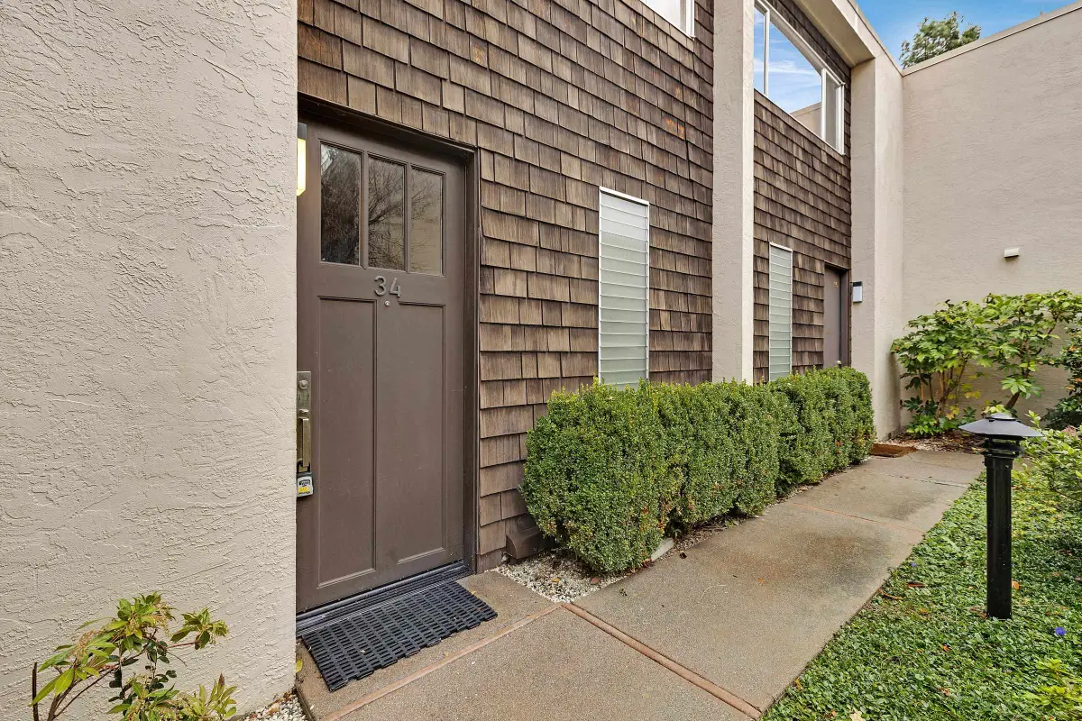 1470 Creekside Dr #34, Walnut Creek, CA 94596 - Image #1