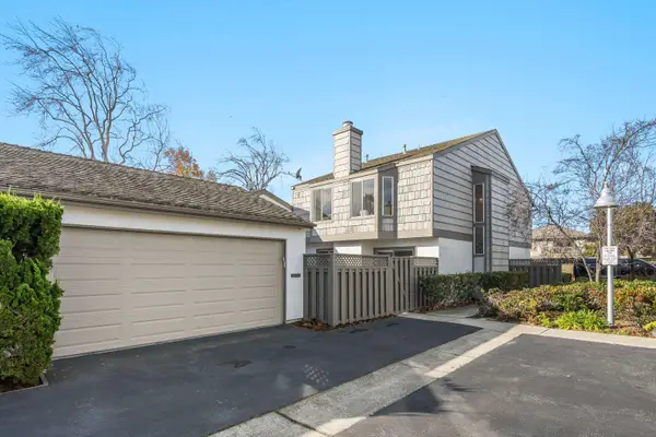 842 Erickson Ln, Foster City, CA 94404