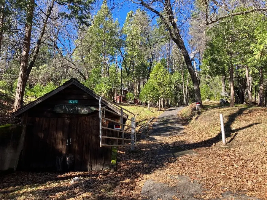 22650 Fuller Rd, Twain Harte, CA 95383 - Image #2