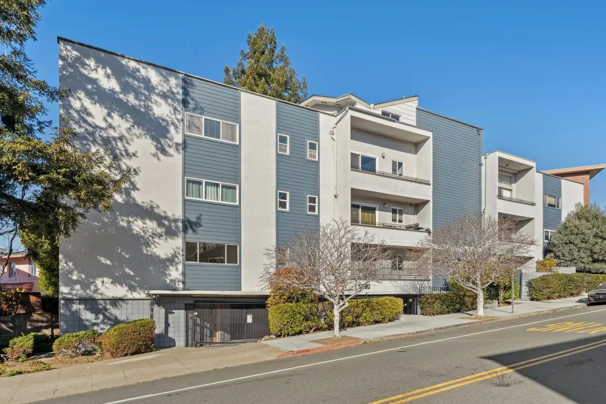 5290 Broadway Ter #103, Oakland, CA 94618 - Image #1