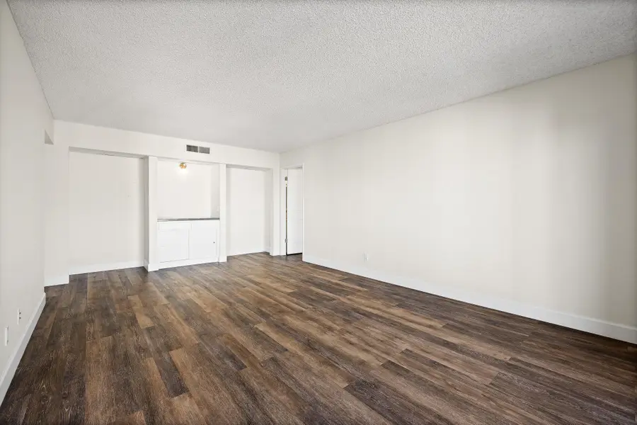 340 N Civic Dr #503, Walnut Creek, CA 94596 - Image #2