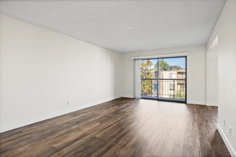 340 N Civic Dr #503, Walnut Creek, CA 94596 - Image #3