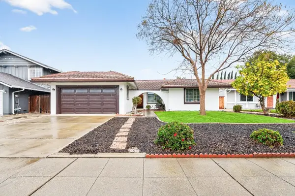 1059 Lakehurst Rd, Livermore, CA 94551