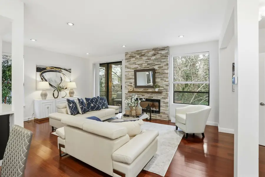 10900 Lucky Oak St, Cupertino, CA 95014 - Image #2