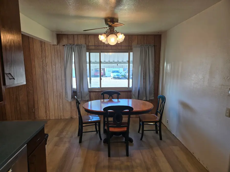 950 Donovan Dr, San Leandro, CA 94577 - Image #2