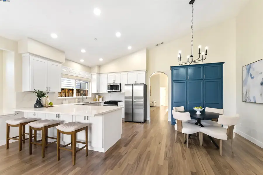 1821 Meadow Glen Dr, Livermore, CA 94551 - Image #3