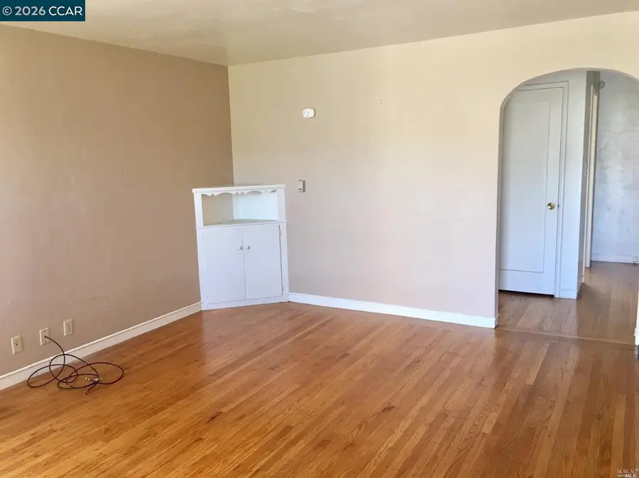 408 E J St, Benicia, CA 94510 - Image #3