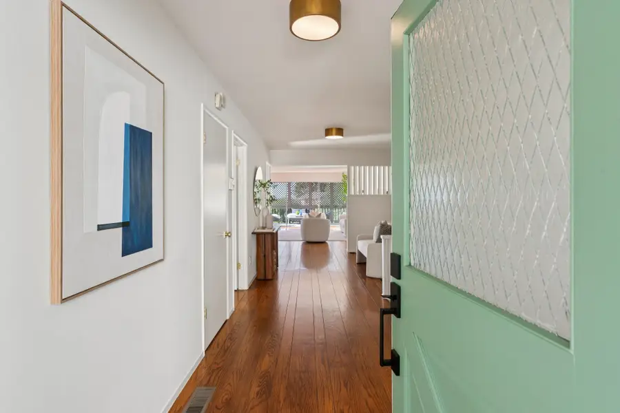 6227 Wood Dr, Oakland, CA 94611 - Image #2