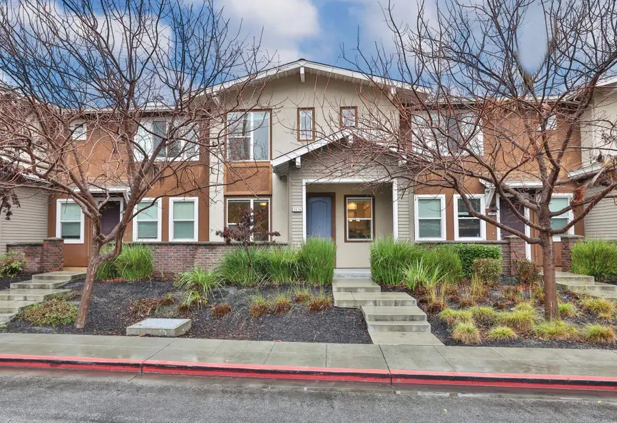 2574 Alvin St, Mountain View, CA 94043 - Image #2