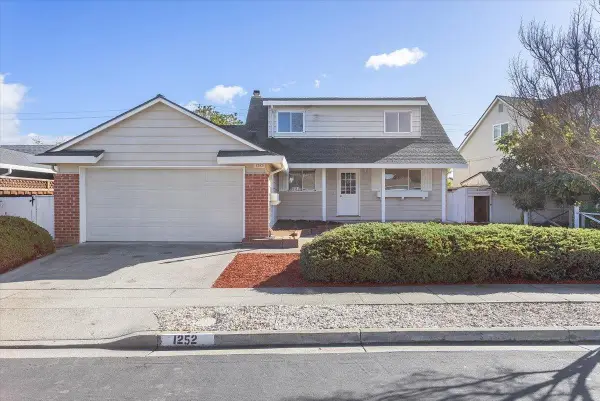 1252 Linfield Ln, Hayward, CA 94545