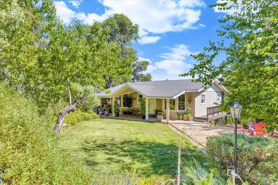 18475 E Hershey Rd, Tuolumne, CA 95379 - Image #2