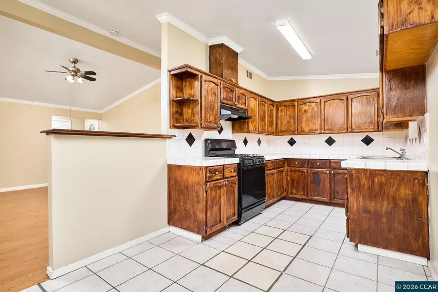 6628 Thomas Dr, North Highlands, CA 95660 - Image #2
