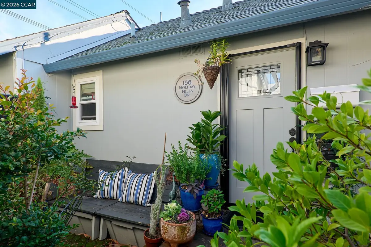156 Holiday Hills Dr, Martinez, CA 94553 - Image #1
