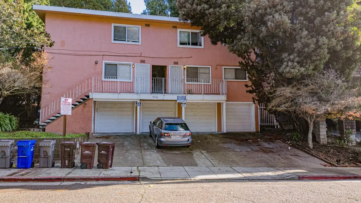 9716 Mountain Blvd, Oakland, CA 94605 - Image #1