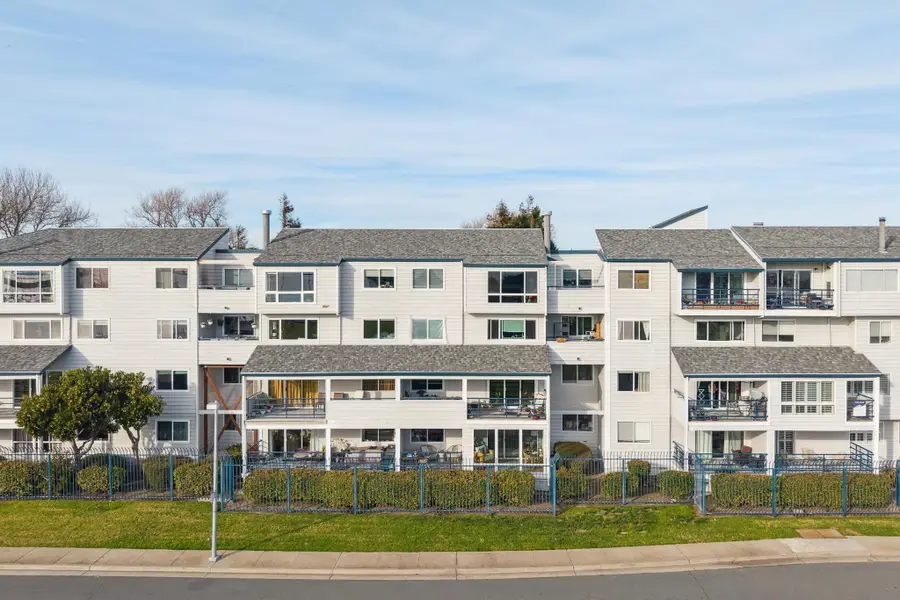 1205 Melville Square #108, Richmond, CA 94804 - Image #2