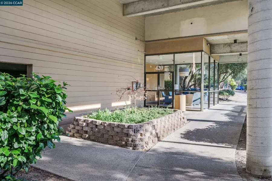 420 N Civic Dr #403, Walnut Creek, CA 94596 - Image #3
