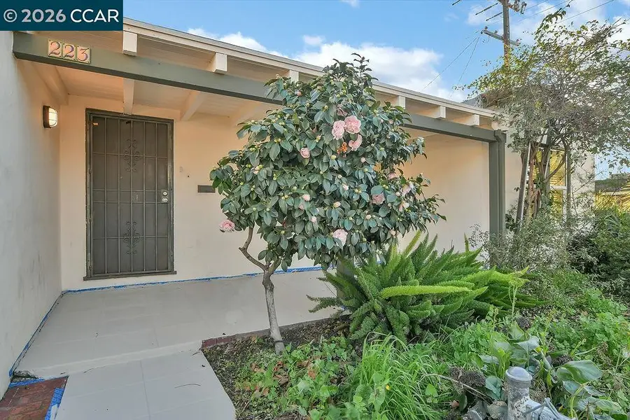 223 W 10th St, Antioch, CA 94509 - Image #2