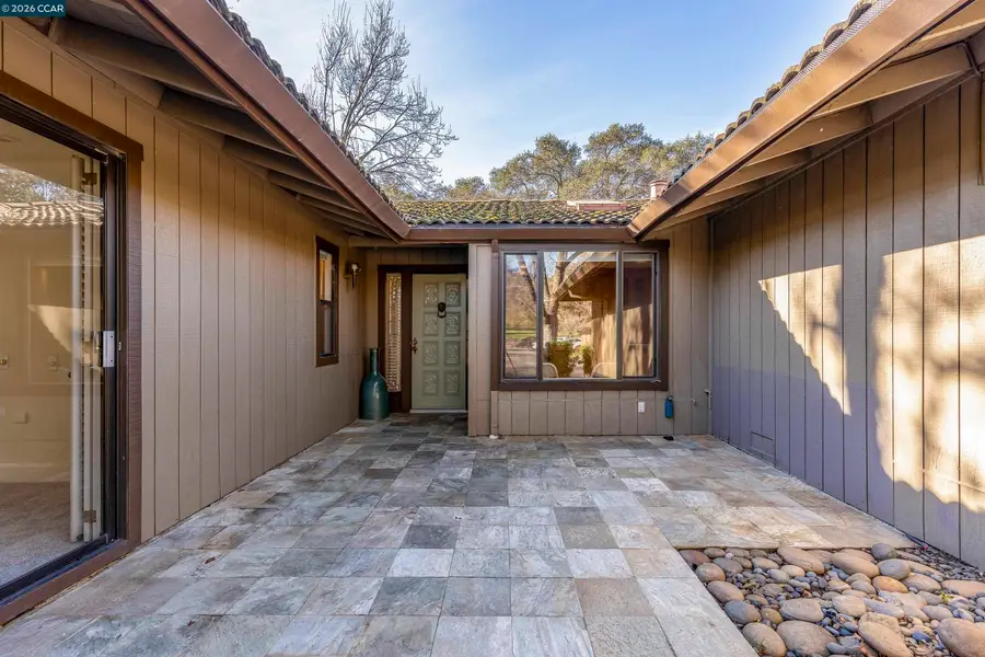 15 Fairway Pl, Fairfield, CA 94534 - Image #3